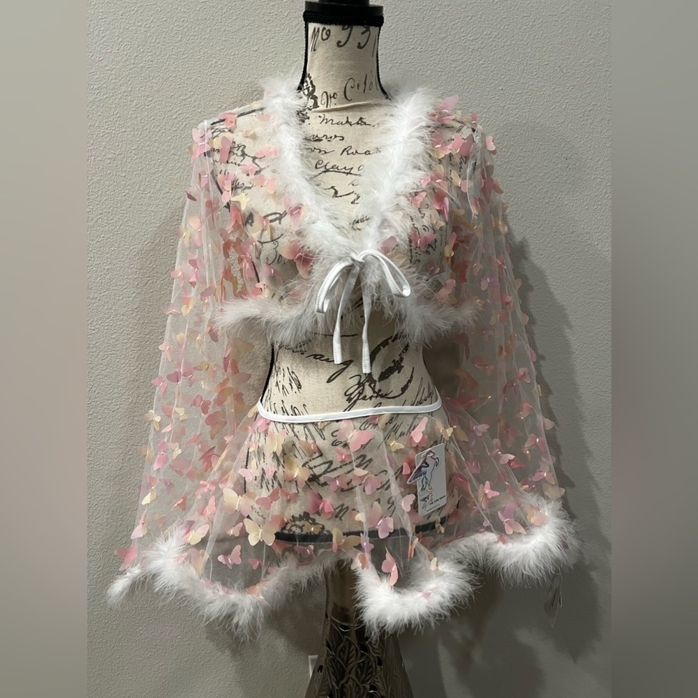 The LUMI Shop Pink Fuzzy 3D Butterfly Set L - Picture 2 of 9